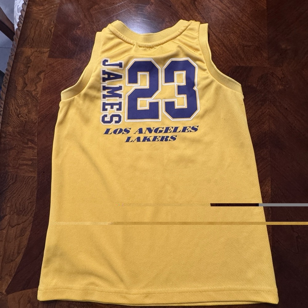 Jersey NBA Los Angeles Lakers LeBron James Sz 8-9 Kids Yellow Purple Basketball